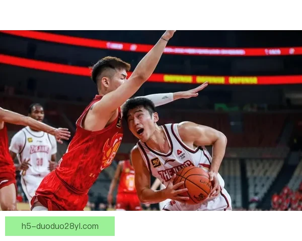 上海112-80大胜山西迎11连胜 李弘权贡献27分